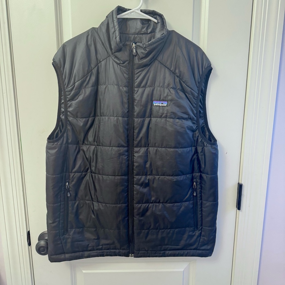 Patagonia Men's Large Black Primaloft Quilted Puffer Vest
